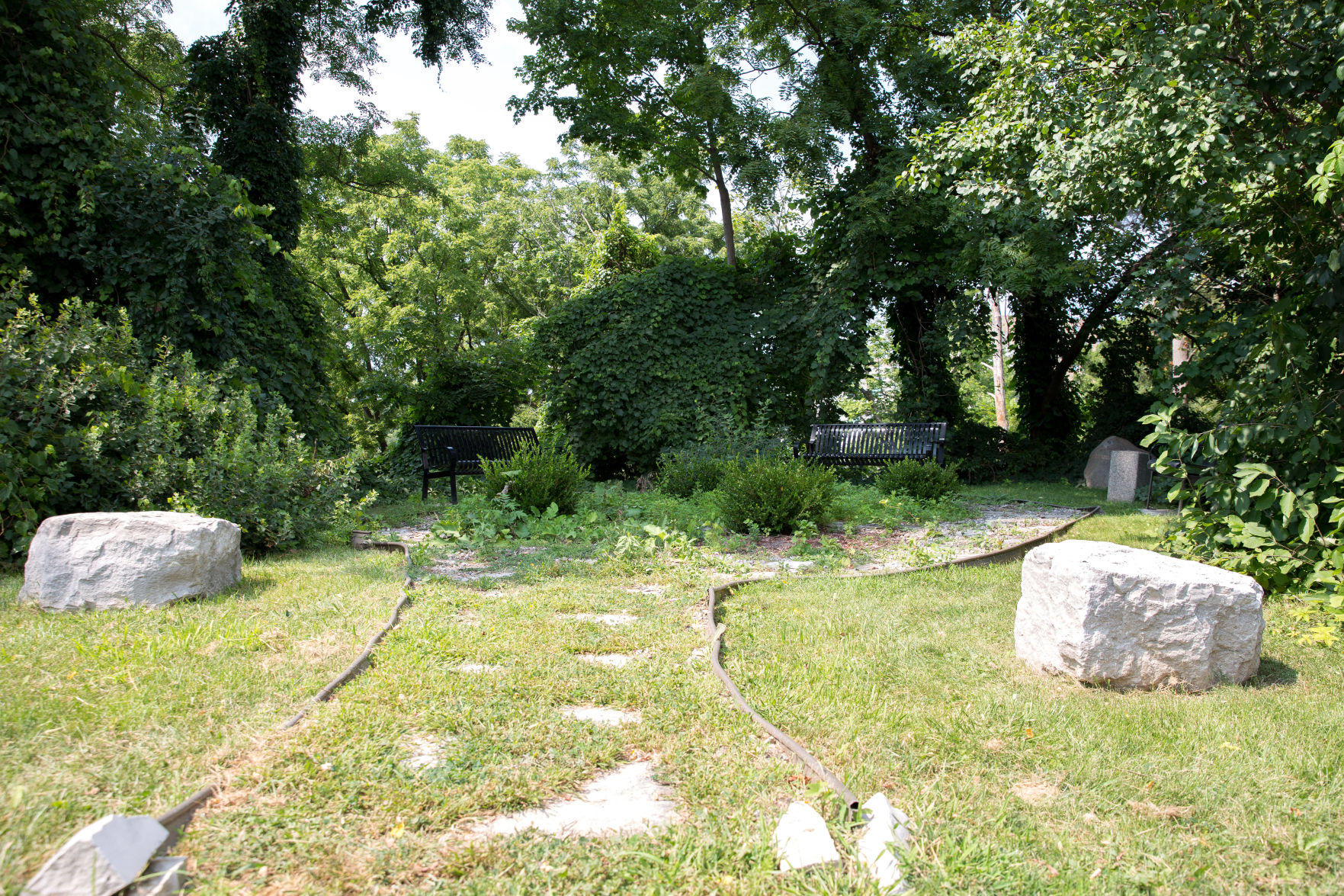 Campus' greenest spots to study (photo 2, Huron College).jpg